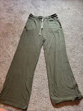 Olive Green Drawstring Wide-Leg Joggers